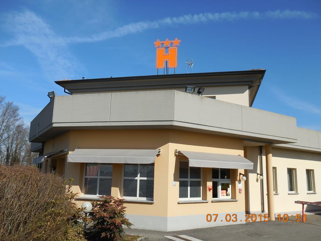 Hotel Motel Fiore Fiorenzuola dʼArda Exterior foto